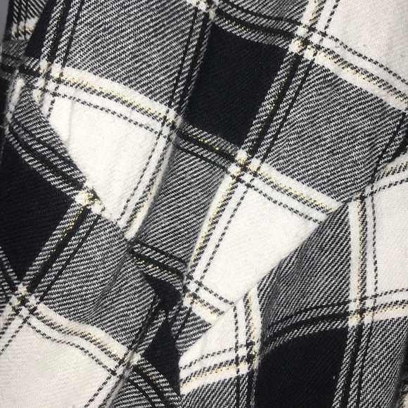 Flannel!! 🤩 - Picture 3 of 3